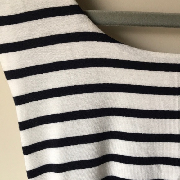 Black and white stripe summer dress - Picture 2 of 7